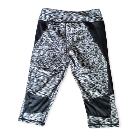 Calvin Klein Black And White Athletic Capri Pants With Meshing - Picture 4 of 5